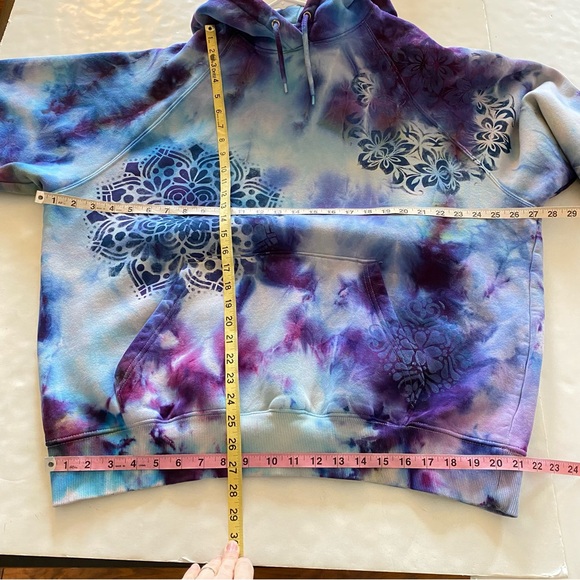 Handmade Tie Dye Sweatshirt Hoodie Womens Size XL Pullover Hand Painted Purple - Picture 8 of 12